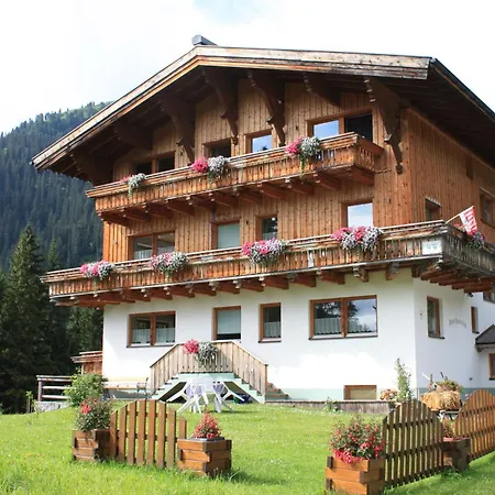 Pensjonat Sattelkopf St. Anton am Arlberg
